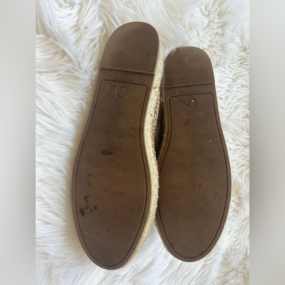 Universal Thread shoes - Picture 7 of 7